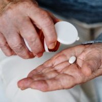rawpixel-973106-unsplash pills -supplements for women 40+